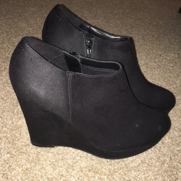 Black wedges - Picture 2 of 3